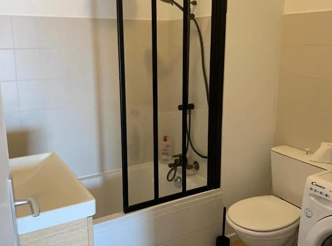 Marinella, Vue Panoramique, Superbe T2 A 150 M Ajaccio (Corsica)